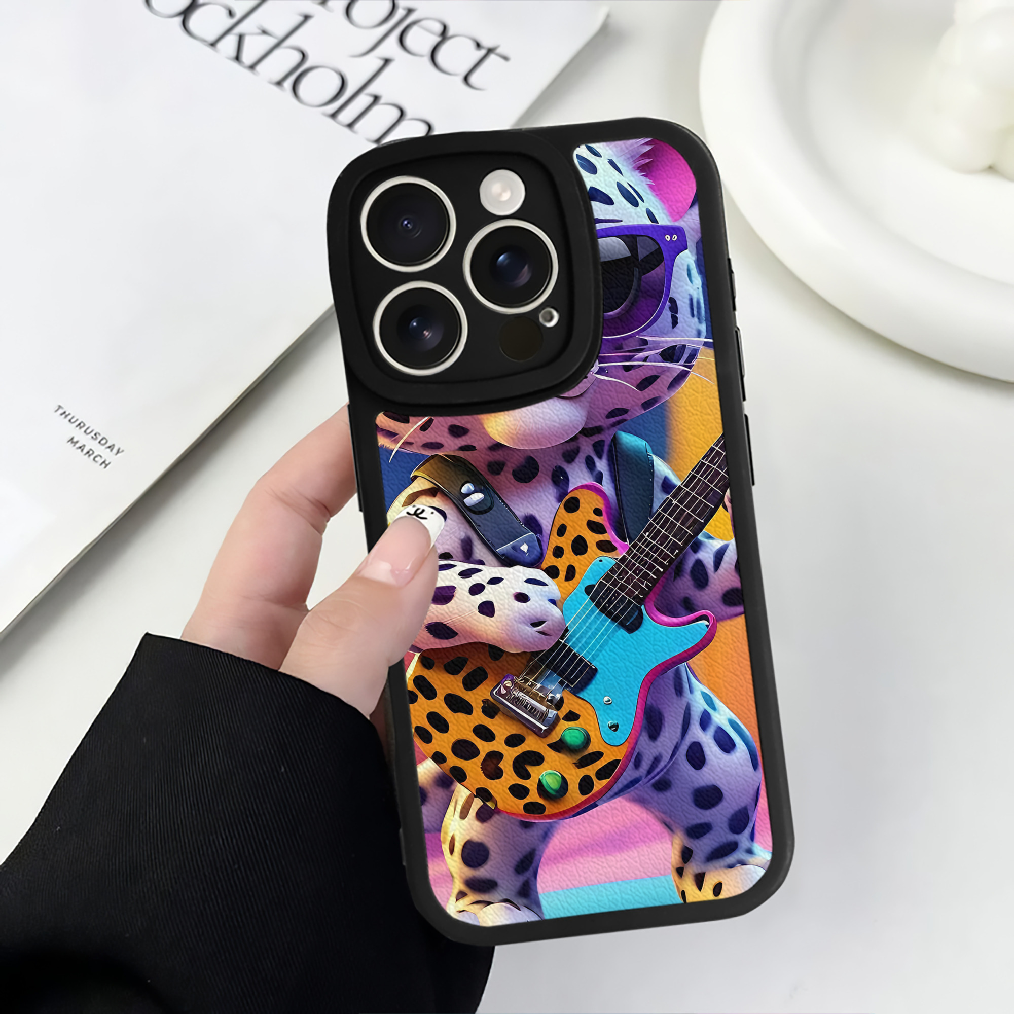 （画像用） ミッキーマウス Mickey Mouse 【iPhone 16シリーズ対応】シリコンスマホケース（レザー調） 材質：シリコン